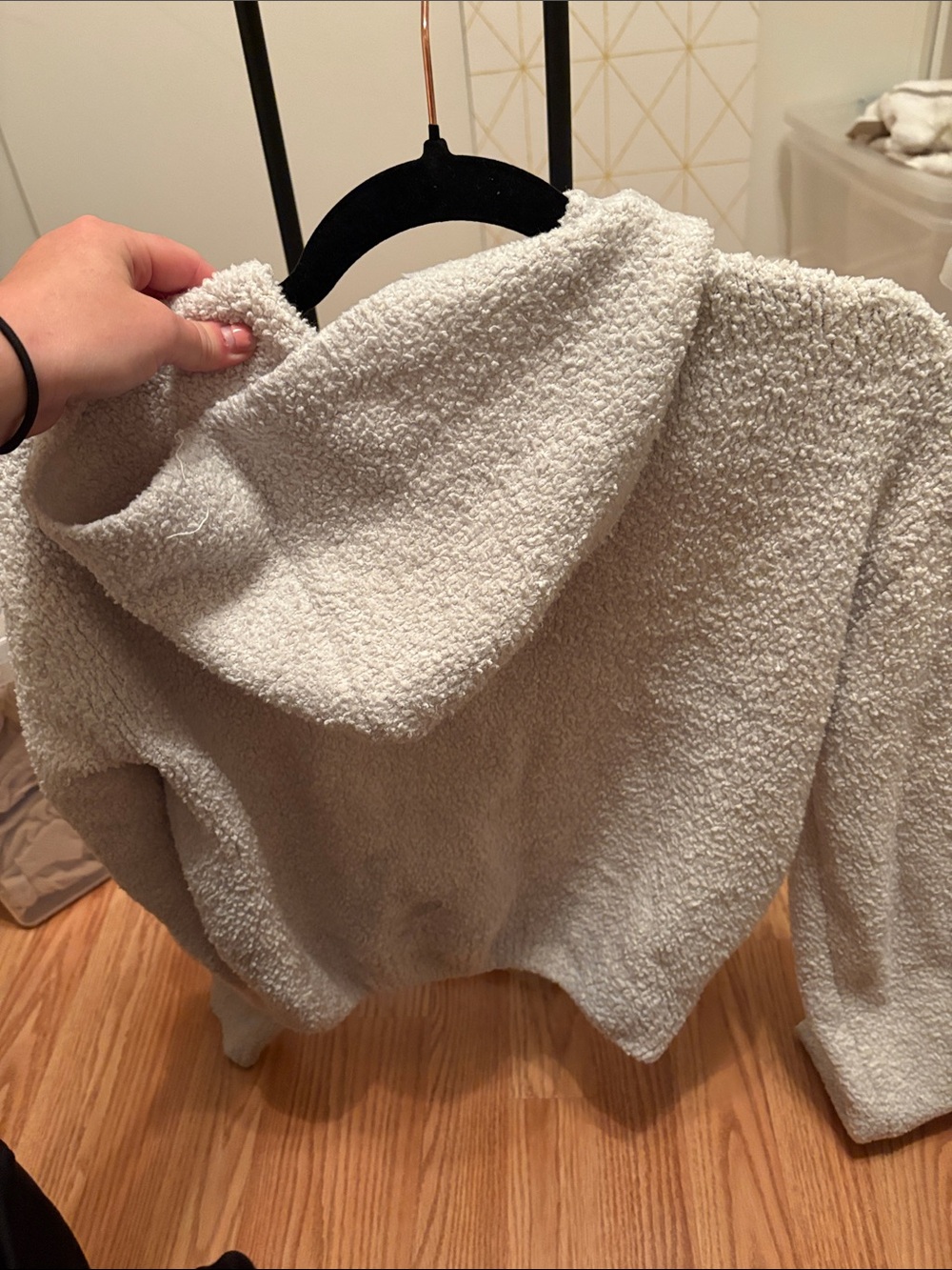 SKIMS Cream Sherpa Zip Hoodie - Picture 2 of 2